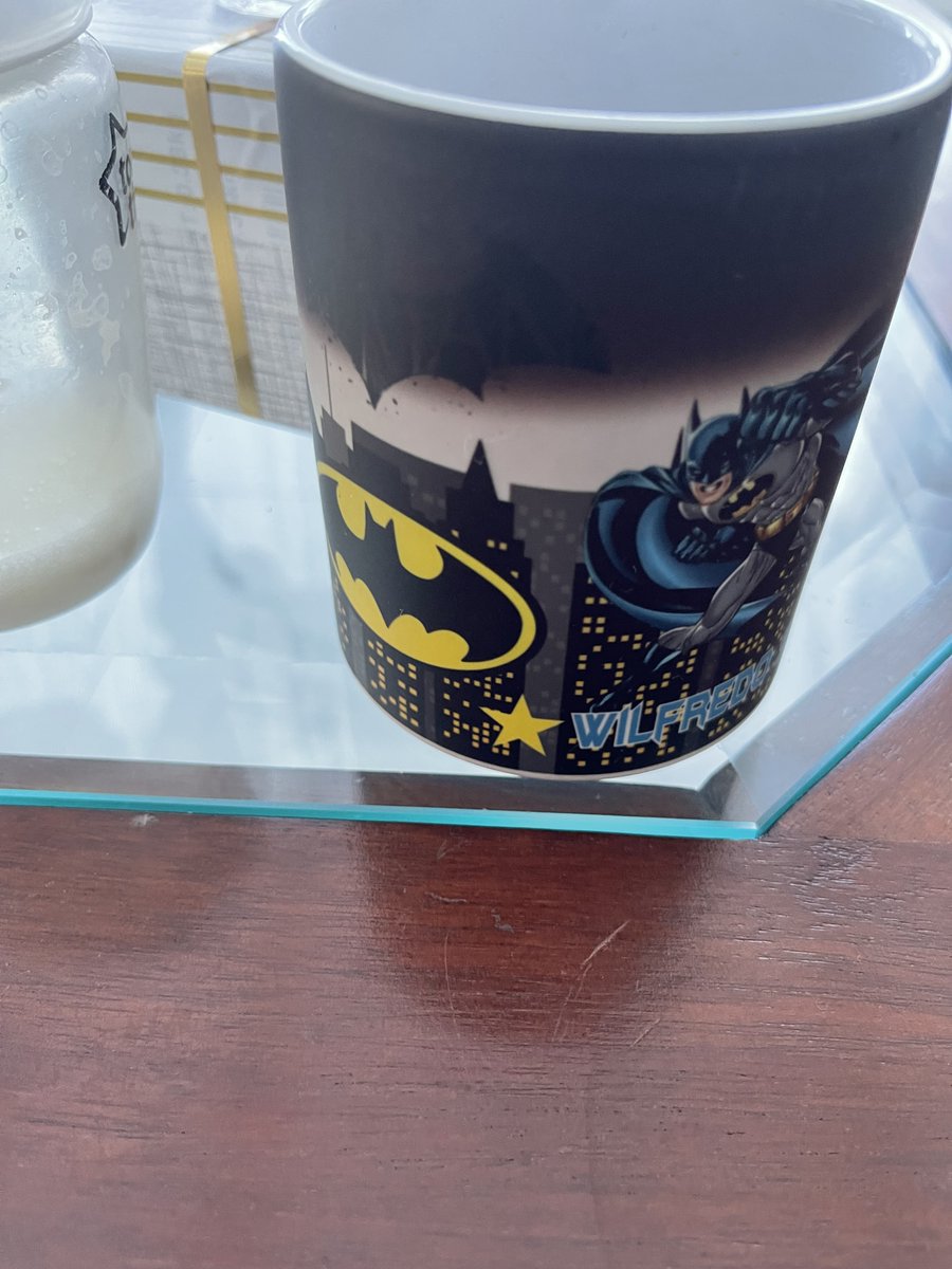 StarkBoy29's tweet image. ¡ un regalo de una amiga!

#horaDeCafe⭐️
