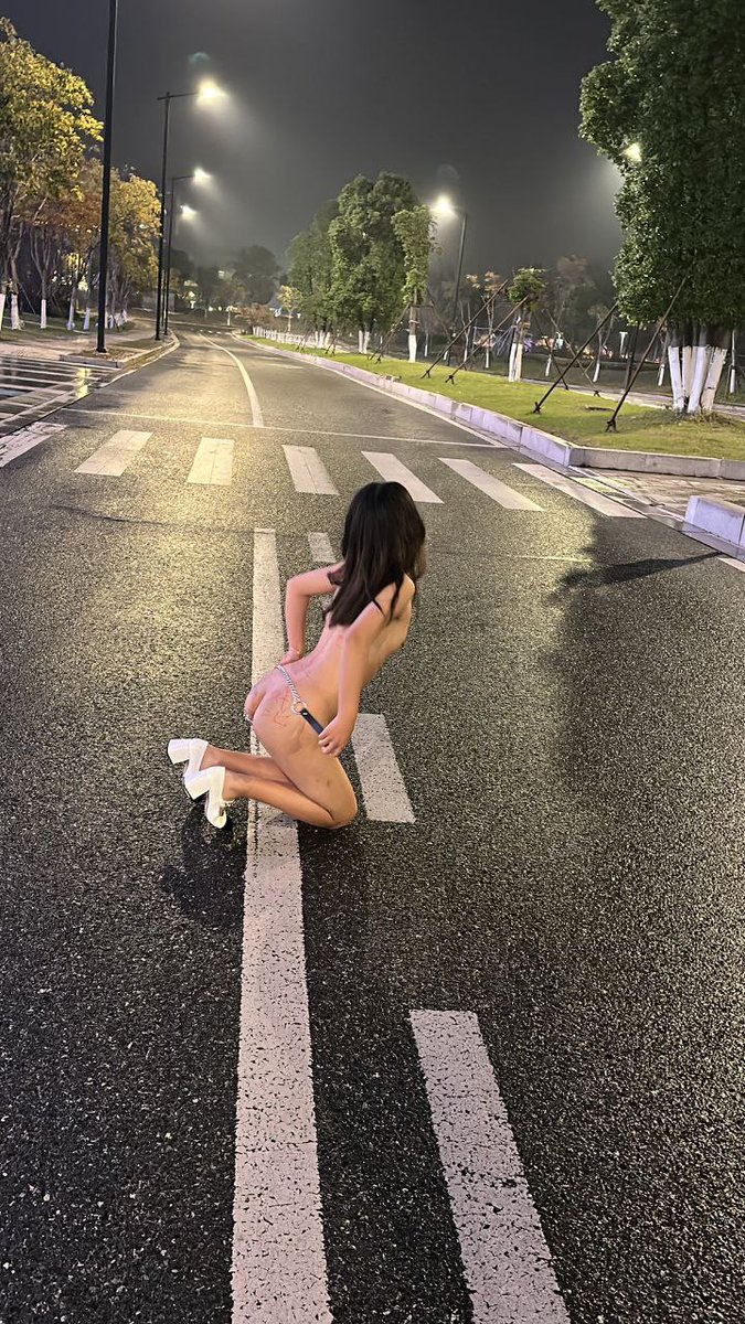 我出去玩了🏃🏻 https://t.co/chsbquxnFR