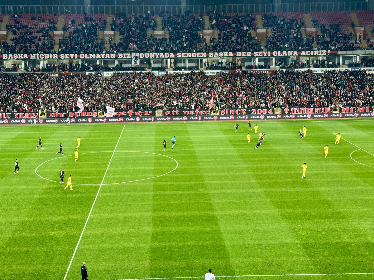 Eskişehirsporumuza, 2024-2025 sezonunda ev sahibi olarak oynadığı ilk maçında başarılar dileriz. ⚫️🔴