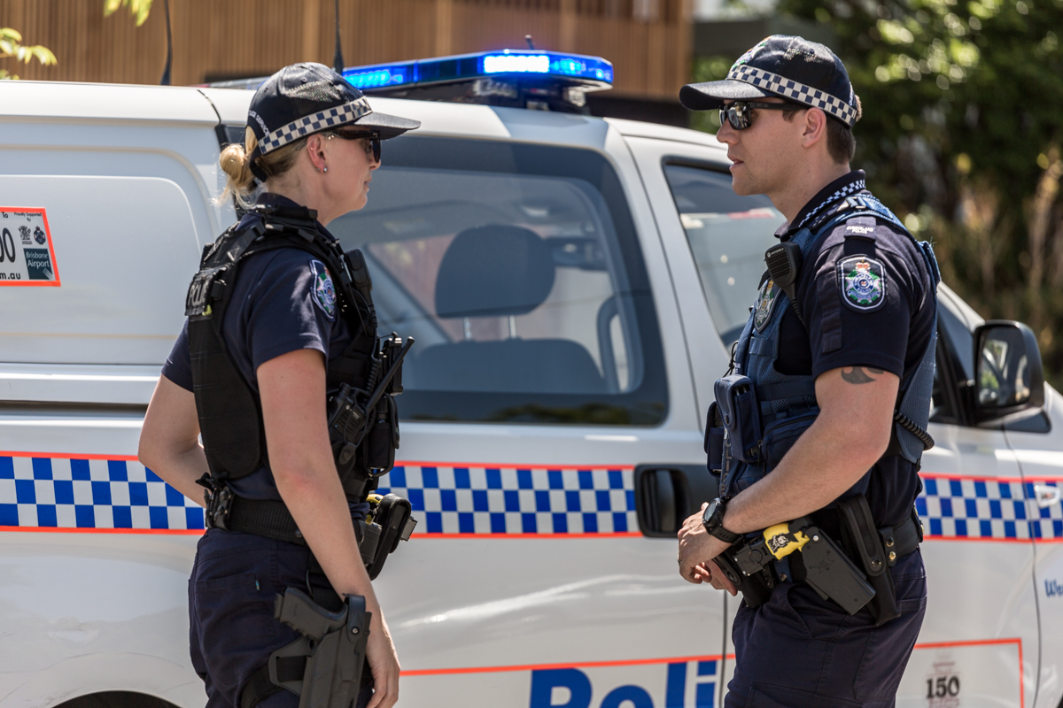 QldPolice's tweet photo. Detectives are appealing for witnesses after a rock was thrown through a train window in Cairns North yesterday, striking a 5-year-old boy in the head.

https://t.co/IW9IfsS211 https://t.co/XActlxub2Y