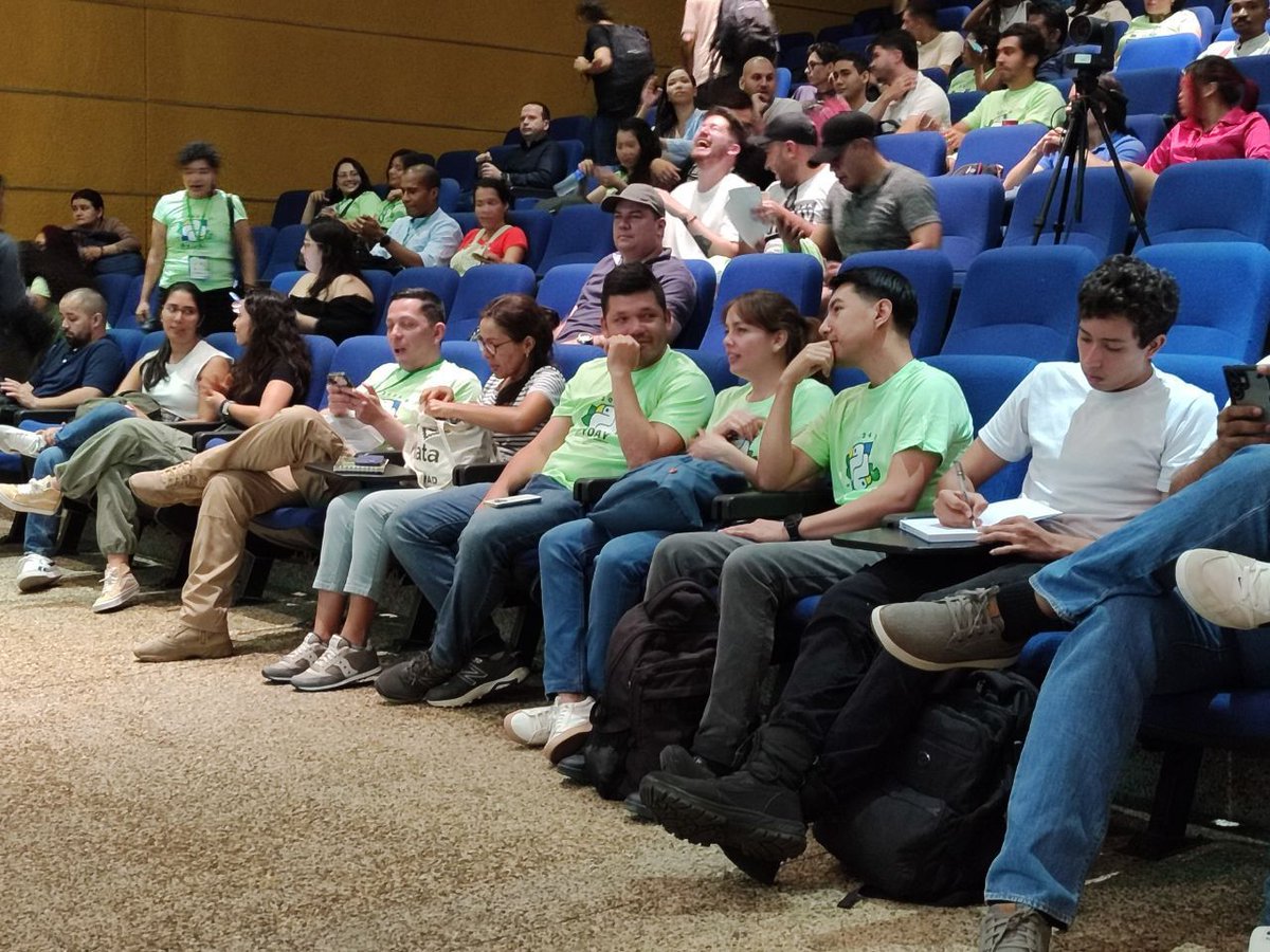 pythoncali's tweet image. Aplicaciones Reales de Machine Learning y Data Science en Agronomía. En vivo y en directo Juan Roa y Camilo Estrella
buff.ly/4dVVj3l
#PyDayCali2024 #python #pythoncali