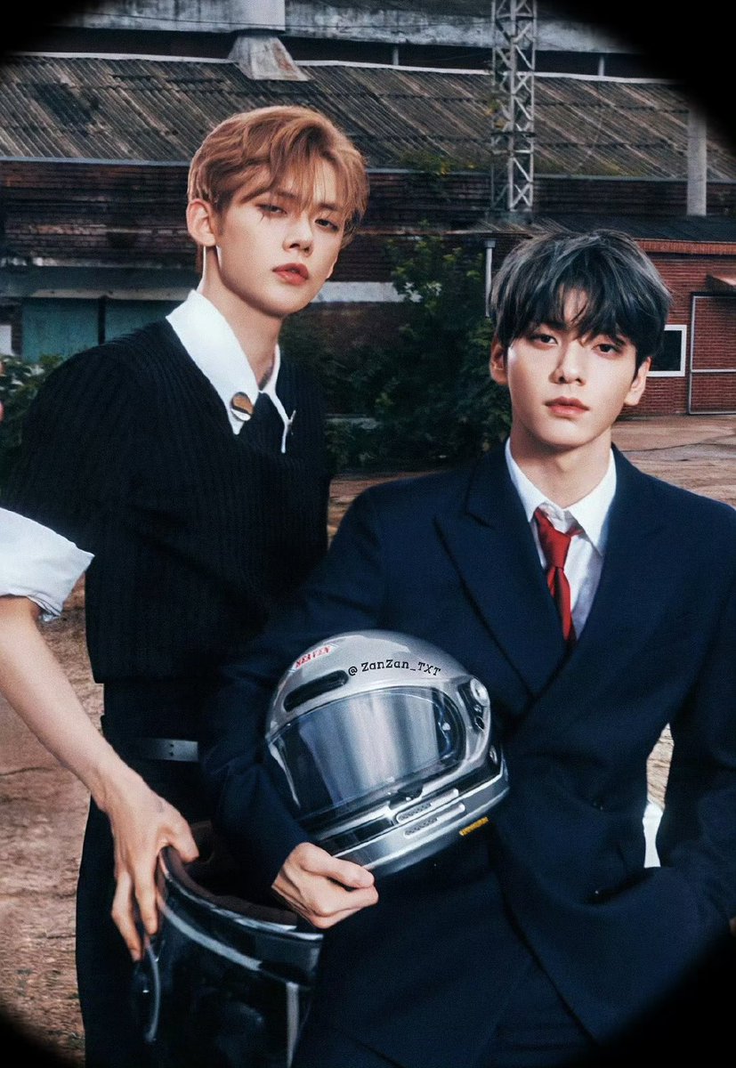 marchSOOBIN's tweet photo. Fit to each other. 

t. @yeomcjun https://t.co/b3YrFBvmKZ