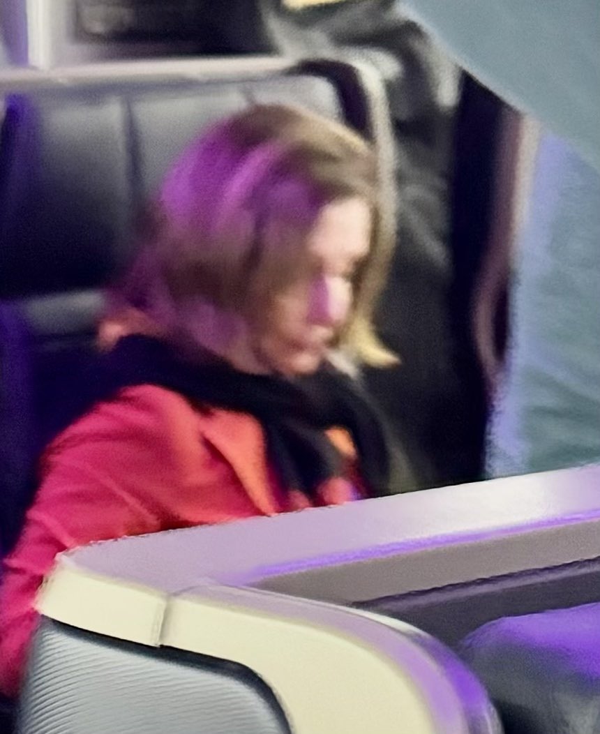 🇺🇸 Larry 🇺🇸 tweet media