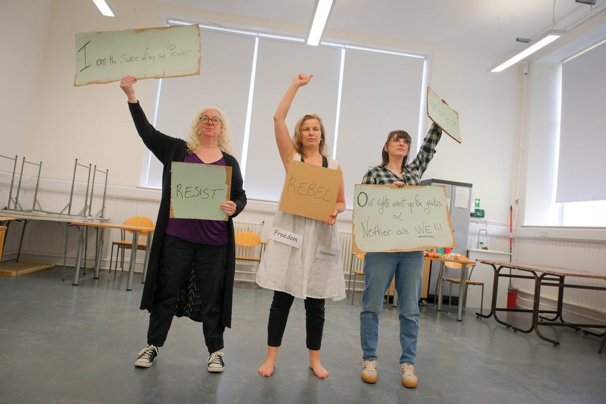 Vivid Roots Collective tweet media