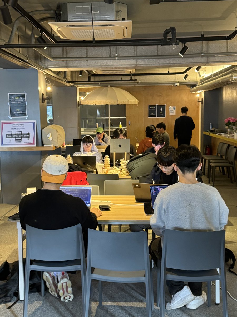 Scroll Korea (@scroll_kr) on Twitter photo ์ค๋์ ์ด๋์ฝ ์ฝ๋ฆฌ์ <a href="/ethconkr/">EthconKorea</a> ํ์ฅ์
๋๋ค๐ฅณ
์ด์ ๊ฐ๋ํ ํด์ปค๋ค์ด ํ์๋ฆฌ์ ๋ชจ์ฌ CTF๋ฅผ ์งํ๋์๋๋ฐ์,
์๋์ง ๊ฐ๋ ์ง์คํ๋ ๋ชจ์ต์ด ๋งค์ฐ ์ธ์์ ์ด์์ต๋๋ค๐ ์ค๋์ ์ด๋์ฝ ์ฝ๋ฆฌ์ <a href="/ethconkr/">EthconKorea</a> ํ์ฅ์
๋๋ค๐ฅณ
์ด์ ๊ฐ๋ํ ํด์ปค๋ค์ด ํ์๋ฆฌ์ ๋ชจ์ฌ CTF๋ฅผ ์งํ๋์๋๋ฐ์,
์๋์ง ๊ฐ๋ ์ง์คํ๋ ๋ชจ์ต์ด ๋งค์ฐ ์ธ์์ ์ด์์ต๋๋ค๐
