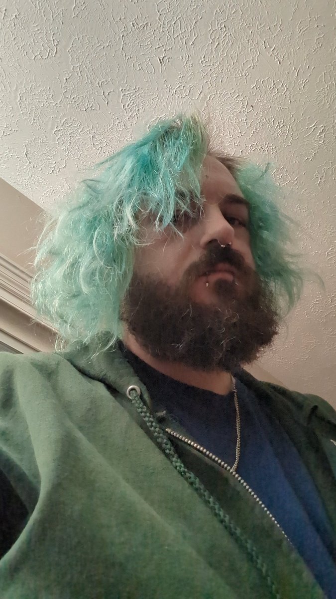 pythontwoseven's tweet image. I have spikes on my face now