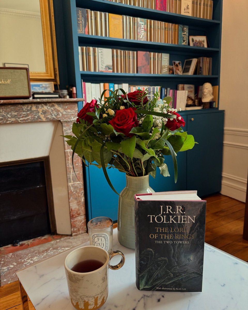 McPacquot's tweet photo. Week-end Tolkien ❤️ 🍁 🍂 🍃 🧝🏻‍♀️ 🍵 🌳 🌊 🛶❤️ https://t.co/pDxvJ6a1ZP