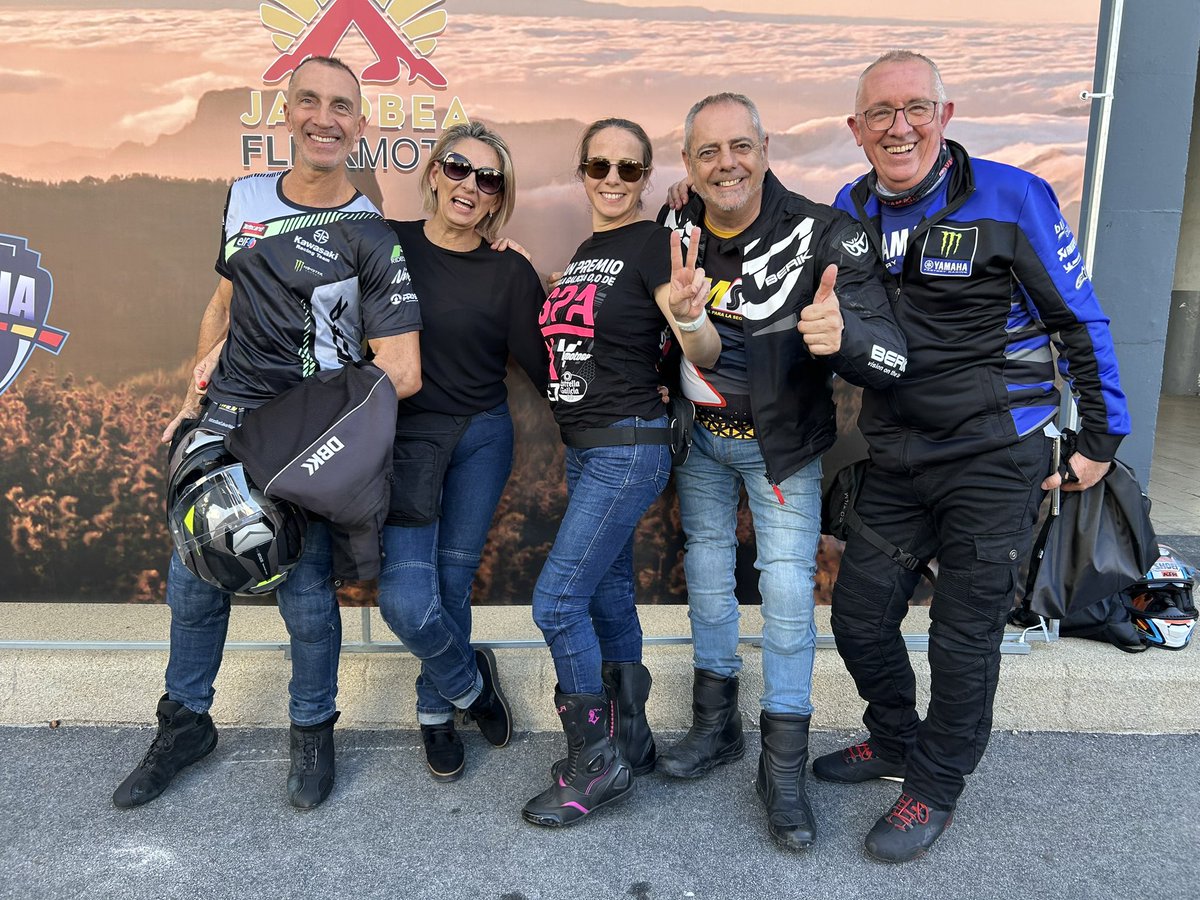 Marco85515889's tweet photo. @yamahaflickmoto @canariasenmoto https://t.co/DHXgIW0AXp