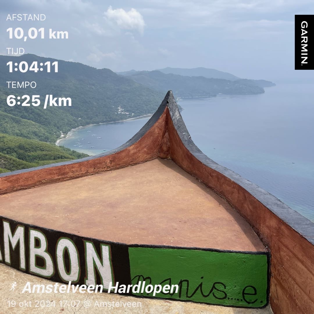 Another 10k ⁦<a href="/loopmaatjes/">Loopmaatjes</a>⁩ #loverunning #struggling #getfit #familylove ❤️ #emptynest 😥 #son@amsterdam ⁦<a href="/hardloopvriend/">Hardloopvriend</a>⁩ Nice weekend and lot’s of fun @tcsmarathonofamsterdam #20/10/24
