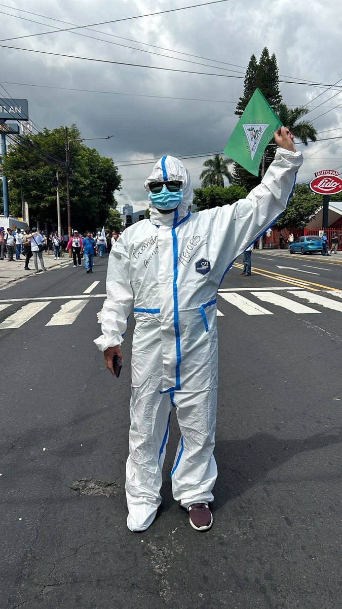 10verocastillos's tweet image. En la pandemia les llamaron Héroes Y ahora les llaman oposición por defender sus derechos. Hipócritas #MarchaBlanca