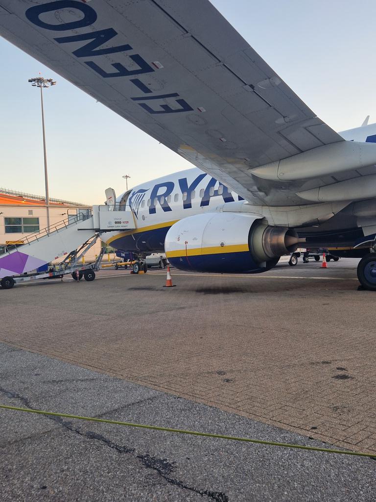 Ready to take off 
Luton ---> Athens