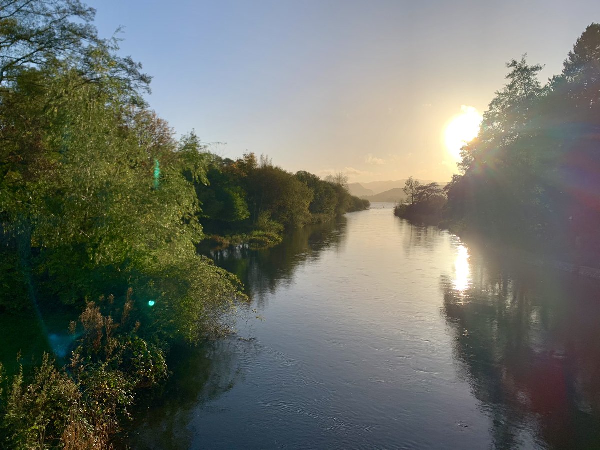 FreestoneFF's tweet image. A stunning autumnal afternoon in the Lakes. Loads of OOS Trout rising on the Eamont too!