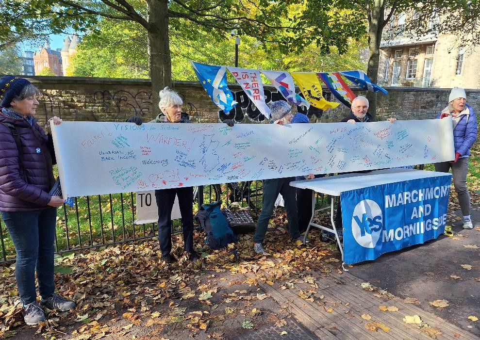 YesforEU's tweet photo. We had to cancel our #YesForEU Sunday stall due to #StormAshley, so it was good to attend Yes Marchmont & Morningside's stall on Saturday in fab sunshine! https://t.co/ONaS7wvTk9
We asked passers-by 'what are your hopes for Scotland?'
#HopesAndDreams
#IndyToJoinEU
#YouYesYet ? https://t.co/LJjTSDy2iC