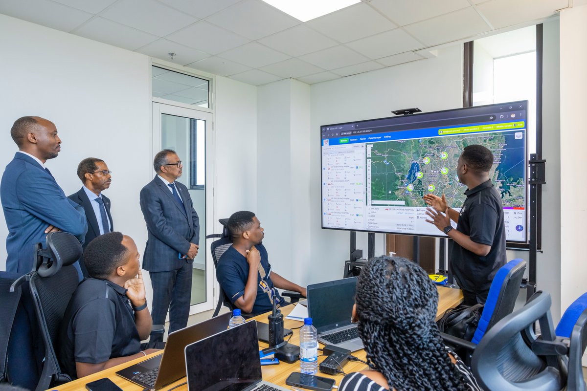 RwandaHealth's tweet photo. During his visit, WHO Director-General @DrTedros visited the National Command Post, where he met with the teams leading the fight against the #Marburg virus. He commended the excellent work being done to manage the outbreak in Rwanda. 
#StopMarburg https://t.co/Chu5KAvuUs