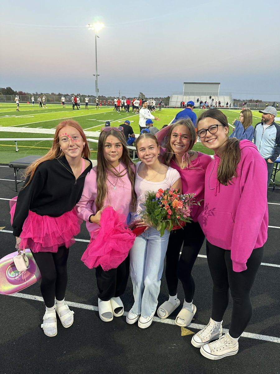 OPS_GXCWestview's tweet photo. Last night we celebrated our very first senior. Morgan Peatrowsky. Morgan is leader and destined to change the world 🧡 https://t.co/qx4WgD3Ib2