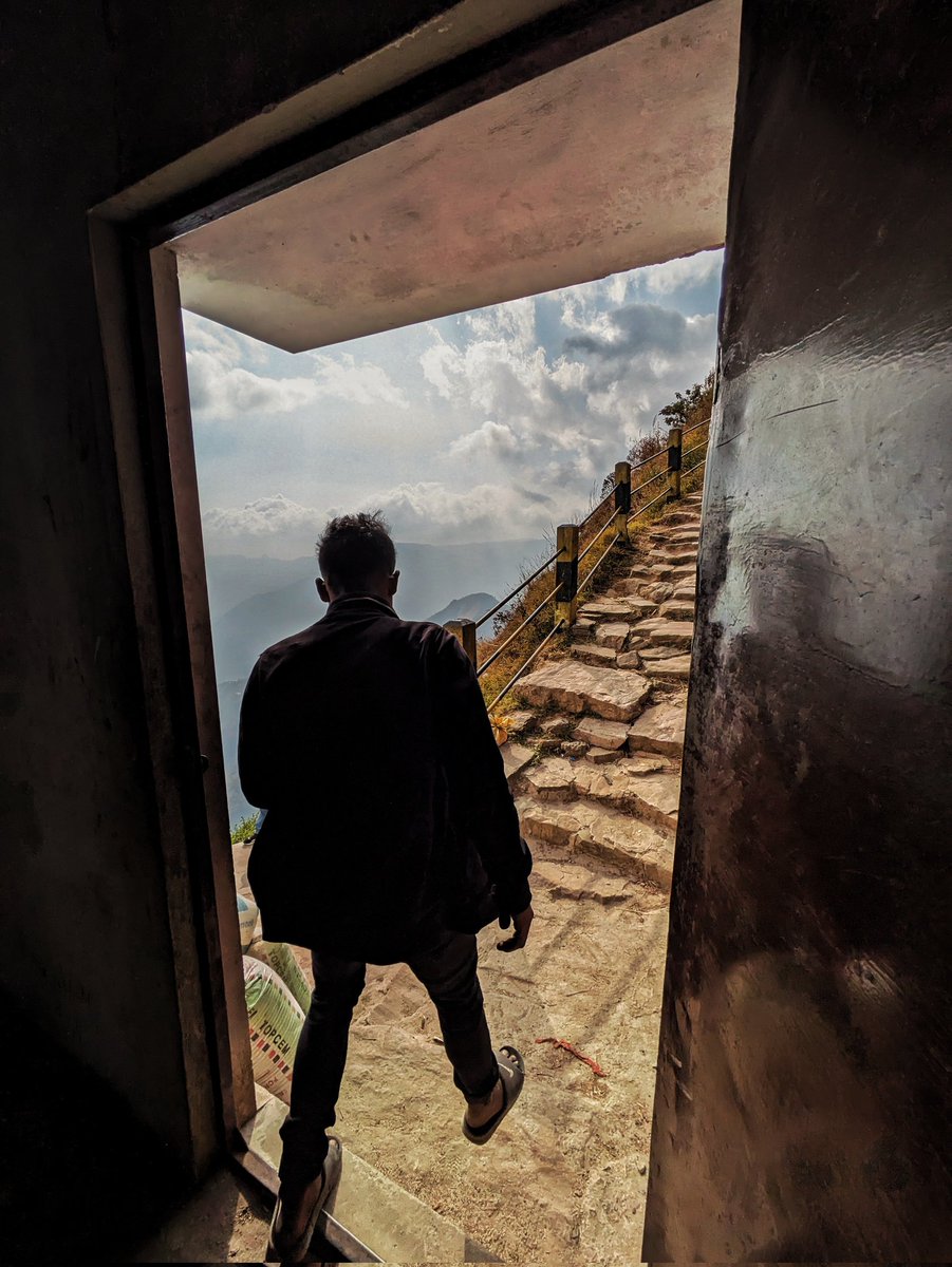 jasholankar's tweet photo. 1 pm: Cherishing lost glory, crestfallen thoughts in the times not meant to be remembered.
Drinking hopelessness, dancing with inner demons and blabbering about visual exquisiteness.
Now, drunk enough to stop the Gods from picketing against the unjust ongoing terming it "Failure" https://t.co/3WkAXss9hg