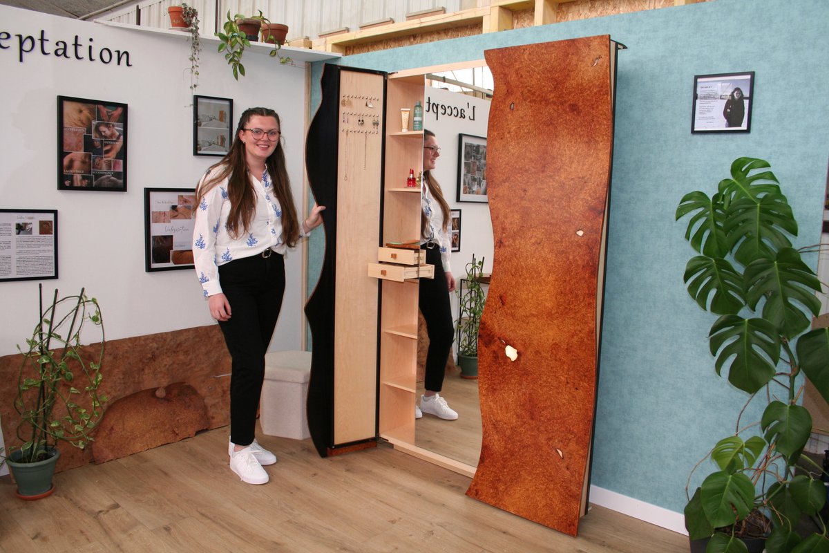 DMA_ebenisterie's tweet photo. Dans quelques jours certains des anciens du DMA ébénisterie du @cfaacademique au @PaysLpo vont présenter leur meuble au jury du #prixavenirmetiersdart.  

L'occasion de revenir sur leurs réalisations!!! Ici le projet de Lola!!!  

#formation #alternance #dma #ebenisterie https://t.co/t0pFhUdmGT