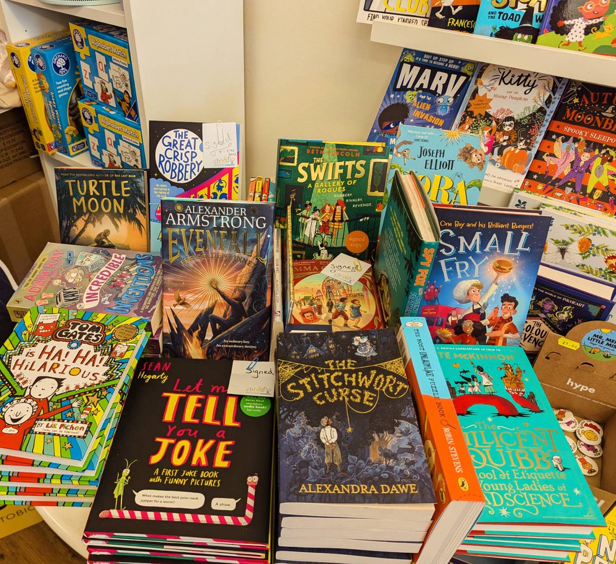 alexandradawe (@alexandradawe24) on Twitter photo I had a wonderful day today with the amazing bookclub and booksellers of <a href="/ebbandflobooks/">ebb & flo bookshop</a> 🖤🕷️🎃🍄🕸️📚🕷️🖤 Thank you for looking after me so well, I had a brilliant day and feel thoroughly spoilt! I had a wonderful day today with the amazing bookclub and booksellers of <a href="/ebbandflobooks/">ebb & flo bookshop</a> 🖤🕷️🎃🍄🕸️📚🕷️🖤 Thank you for looking after me so well, I had a brilliant day and feel thoroughly spoilt!