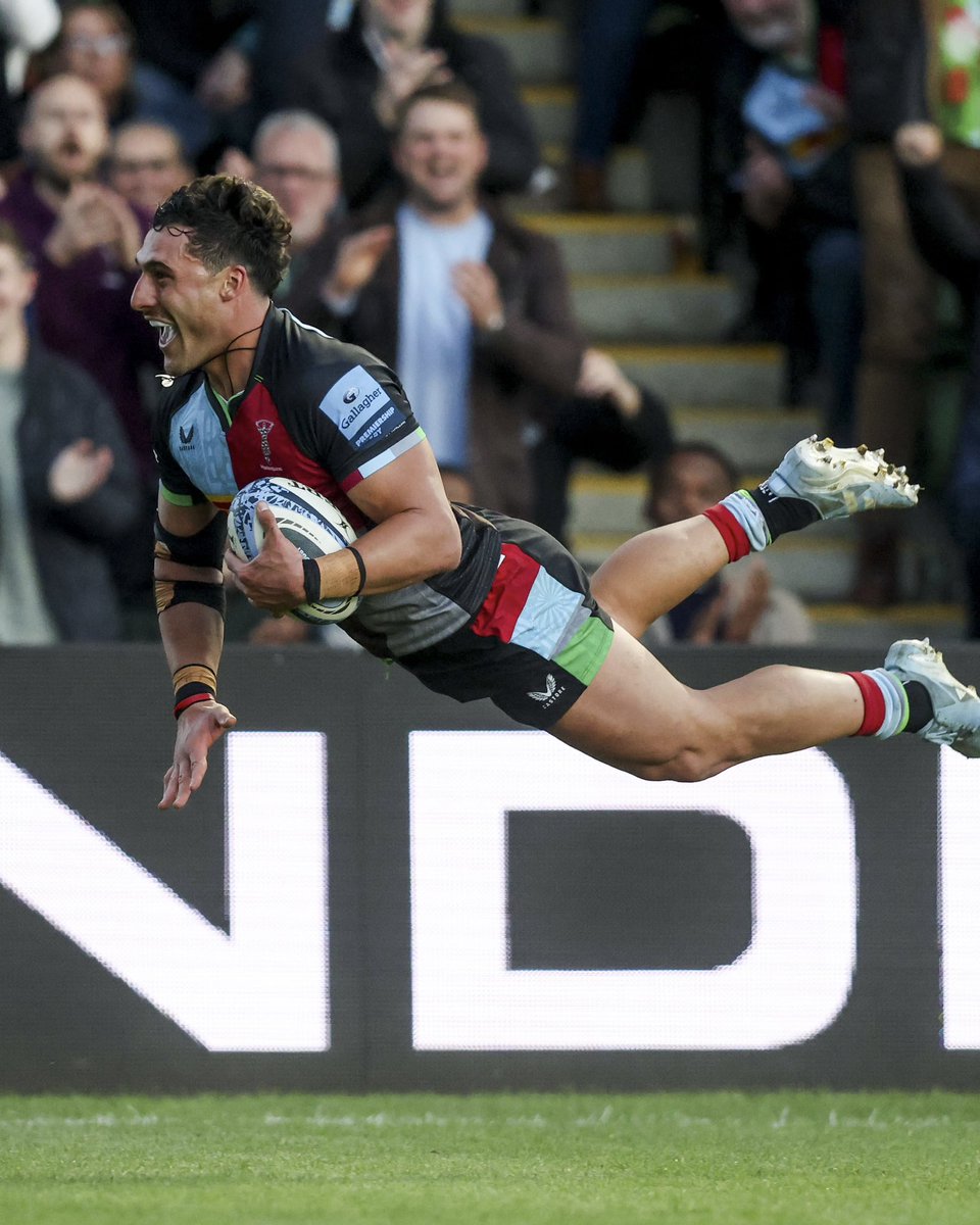 How good 🤩

#COYQ #HARvBAT