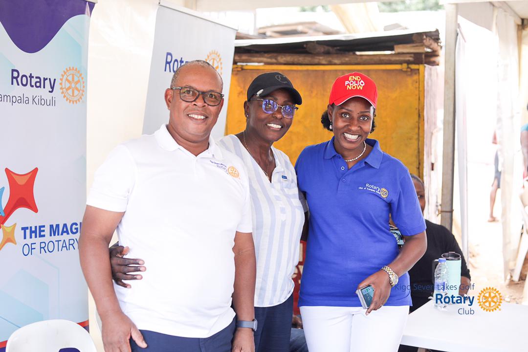 KKariisa's tweet photo. I was honoured to be part of our @Kigo7Lakes joint medical camp with @RotaryKibuli in Kanjansi Muline, reaching deep into the community to support those most in need. Our focus was on #SickleCell awareness and screening, along with free medical check-ups, vaccinations, antenatal care, and much more.
(1/2)