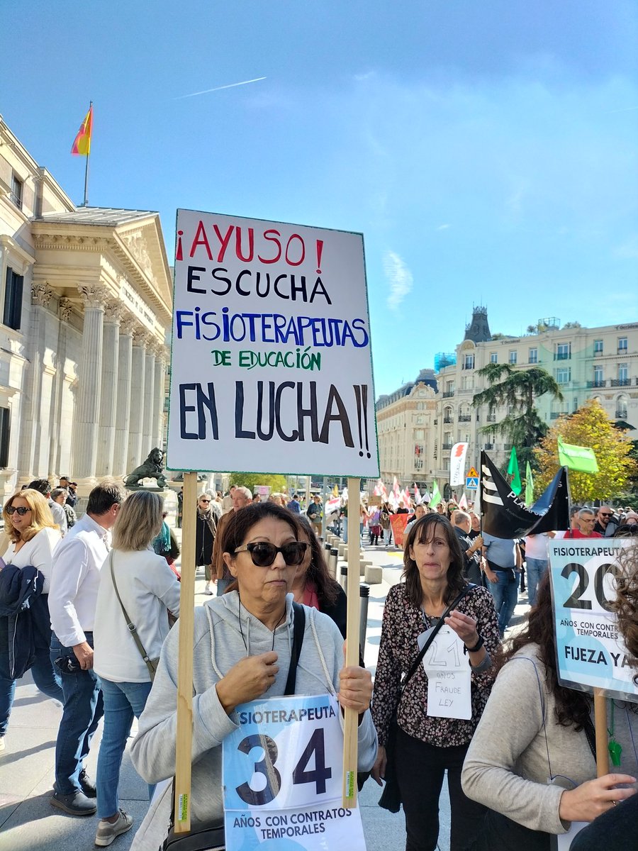 mpremirez's tweet photo. @rtvenoticias @SindicatoStepa @asieranzo El abuso laboral tiene rostro de mujer.

Feminismo es defender a las trabajadoras públicas temporales @Yolanda_Diaz_

Sostenemos los #ServicioPúblicos y nos echáis gratis sin ningún reparo.

Y todo esto consentido por CCOO, UGT y CSIF.

TRAIDORES.

#19OctYoVoy
#FijezaYa https://t.co/OYsTHdd0cr