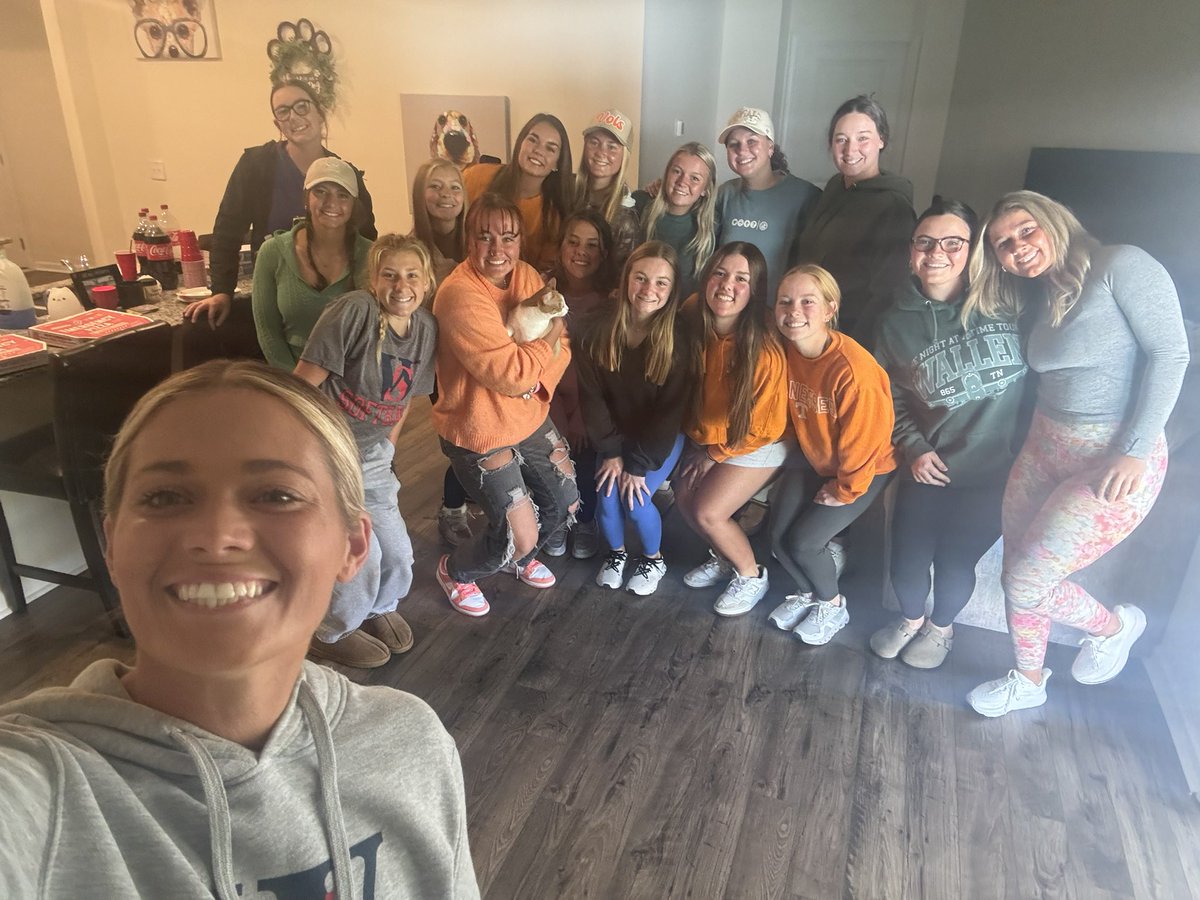 Britney Purser (@britneypurser) on Twitter photo Thank you <a href="/CaylanA_Elliott/">Caylan Arnold Elliott</a> for coming to speak with us about God and Softball 🫶 We are so grateful we got to spend time with you today and learn so much about your story. #GodFirst #ROLLSENS <a href="/WSCCsoftball/">WaltersStSoftball</a> Thank you <a href="/CaylanA_Elliott/">Caylan Arnold Elliott</a> for coming to speak with us about God and Softball 🫶 We are so grateful we got to spend time with you today and learn so much about your story. #GodFirst #ROLLSENS <a href="/WSCCsoftball/">WaltersStSoftball</a>