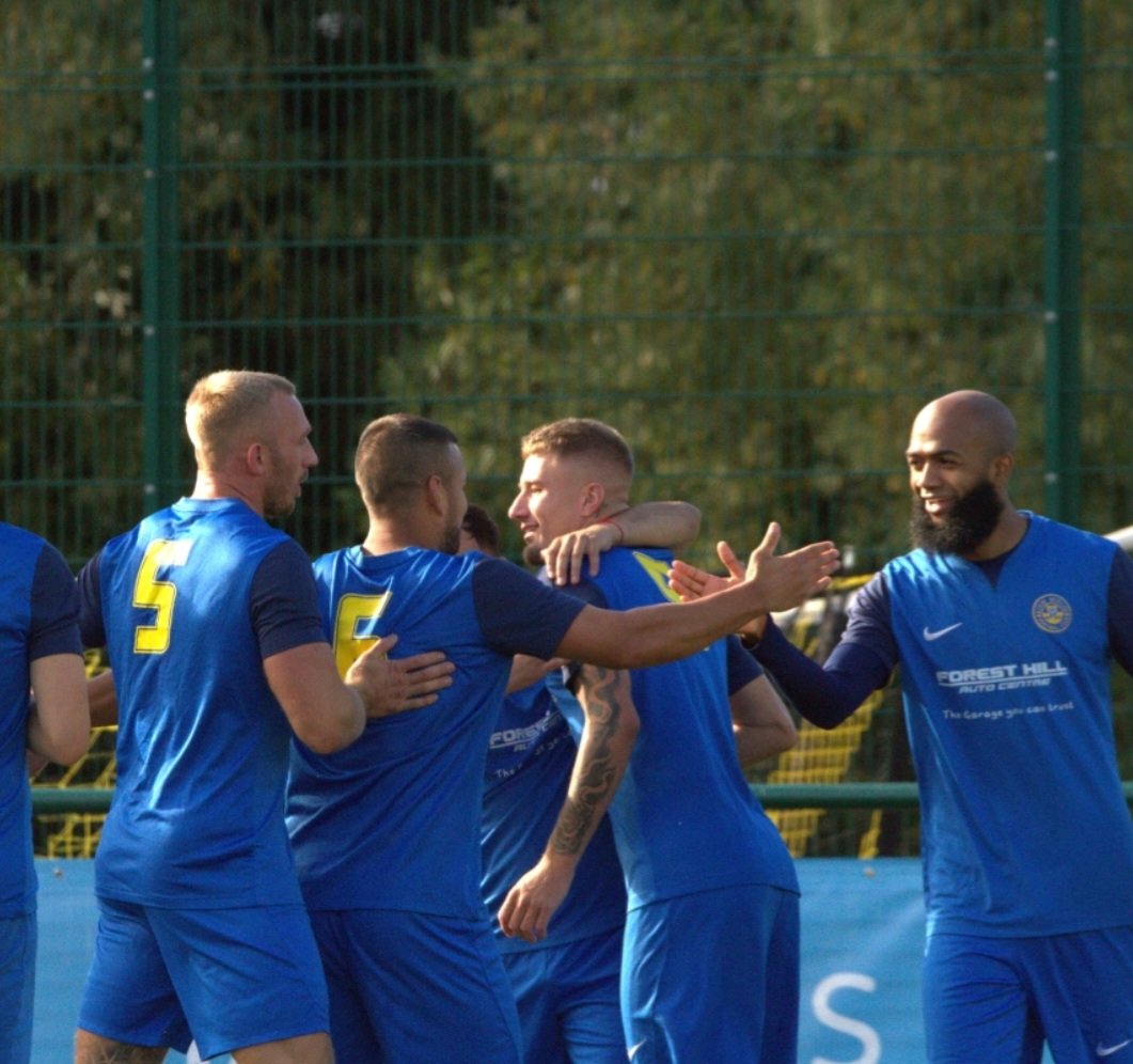 We did it! We're throught to the second round of the FA Vase!
It's the furthest the club has ever got in the competition...
#FAVase