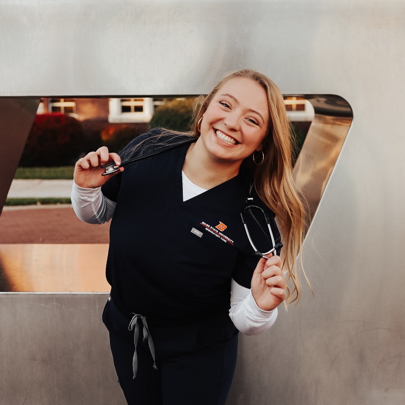 BoiseStateAlum's tweet photo. It's National Respiratory Care Week!

We're highlighting @BoiseState Respiratory Care grads all week. Today's is Abby Quigley!

Submit yours at https://t.co/IxdjdmInZv.

#BoiseState #BoiseStateAlumni #GoBronchi #RCWEEK24 #BroncoRT 
@BoiseStateCOHS @CareerSvcsBSU https://t.co/aTBdTlJcnV