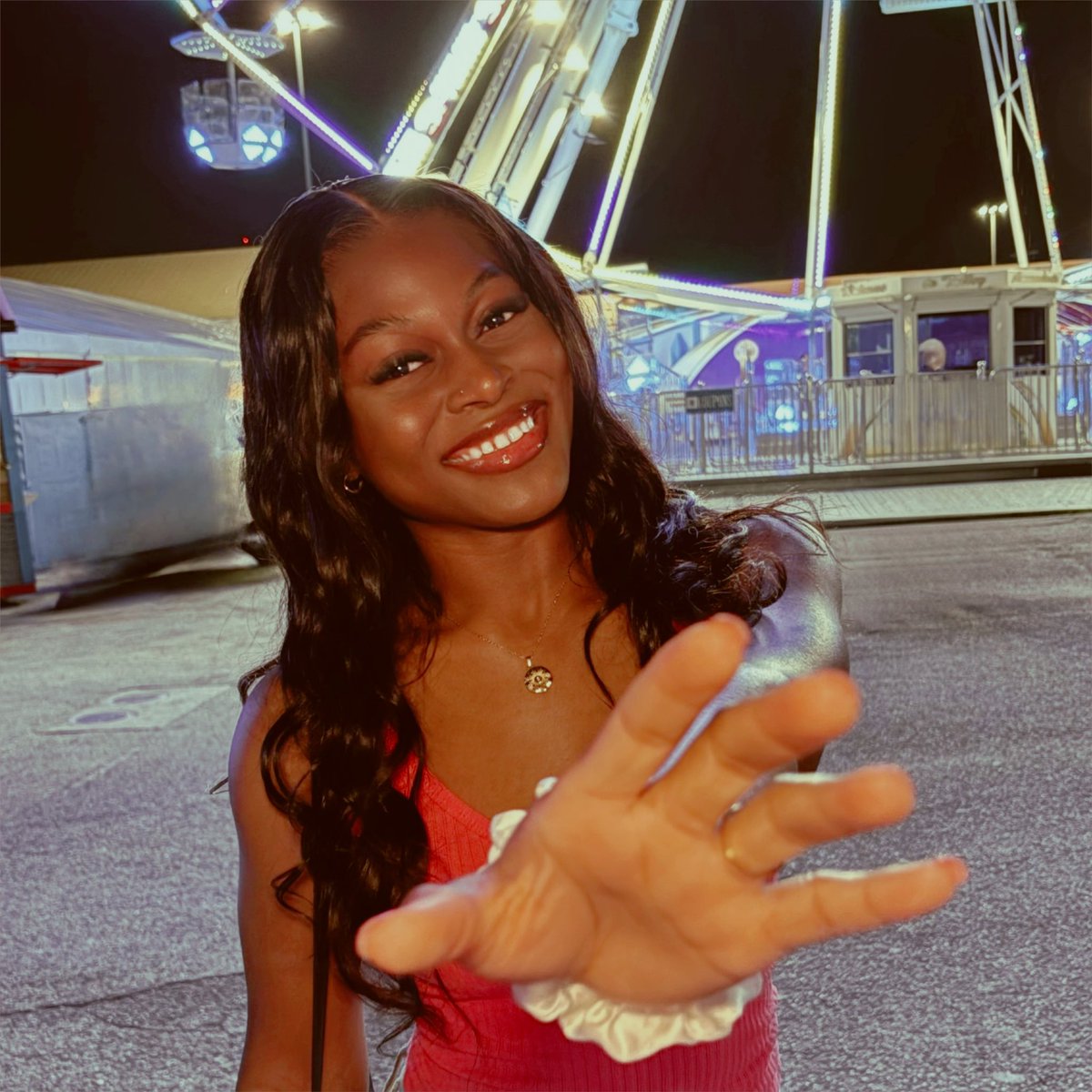 BIBAAOFFICIAL's tweet photo. 🎡🎢 https://t.co/2OyxQwHQ9Y