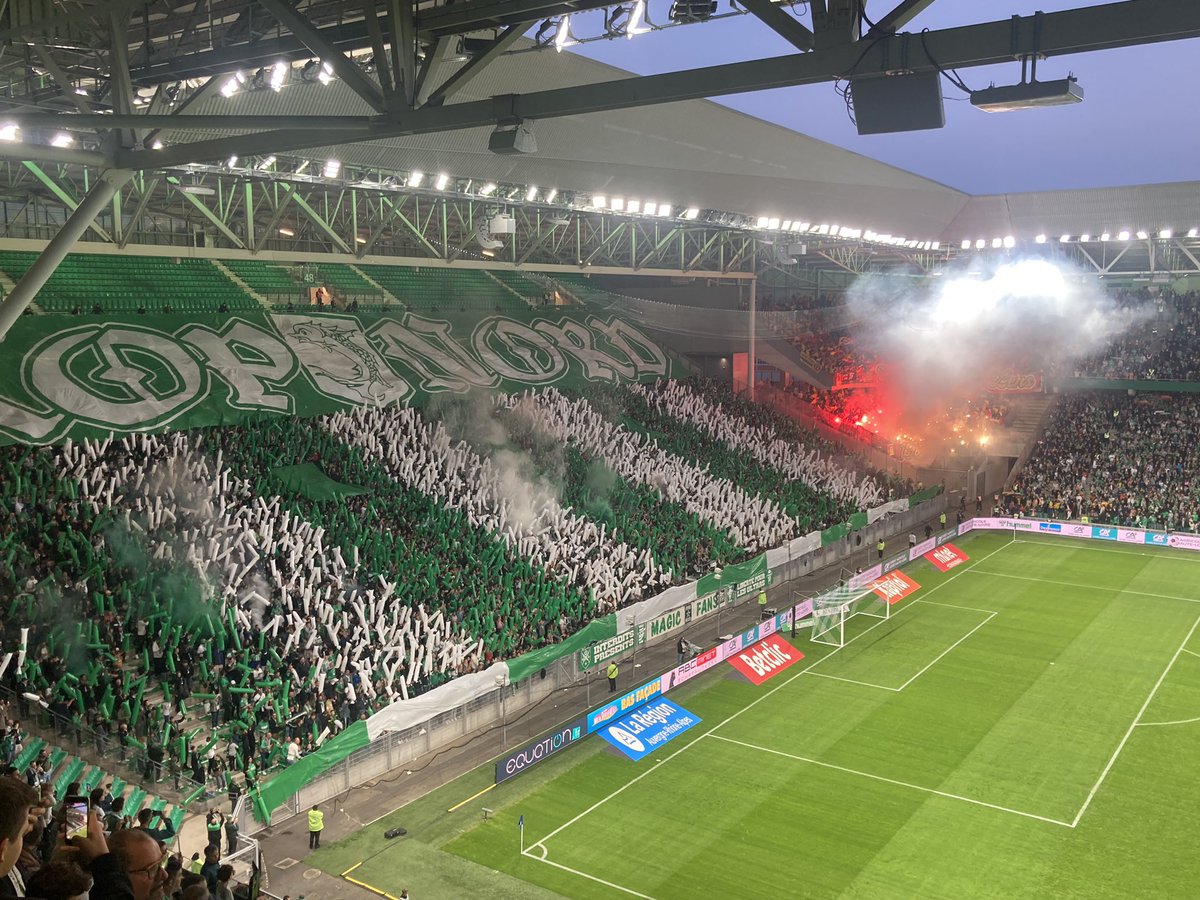 MeteoFootMaps's tweet photo. 🟢 Kop Nord, Kop Sud.

Ferveur Verte.

#ASSERCL #Ligue1 https://t.co/EluH9vqpiD