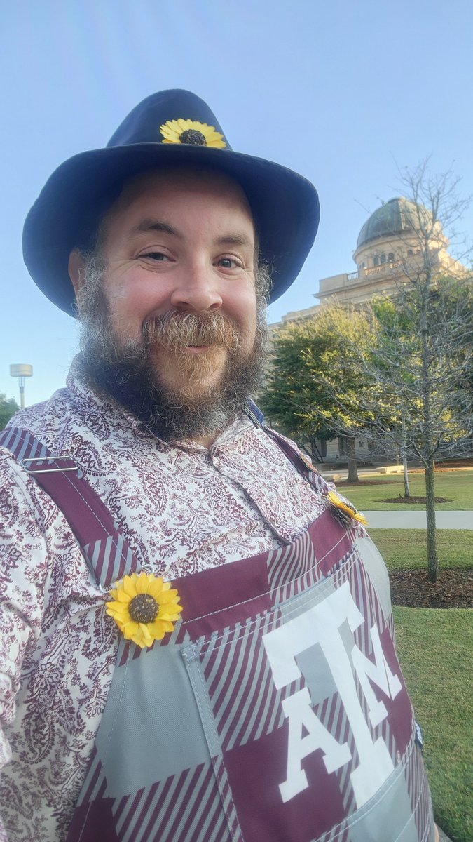 Chance The Librarian 👍 tweet media