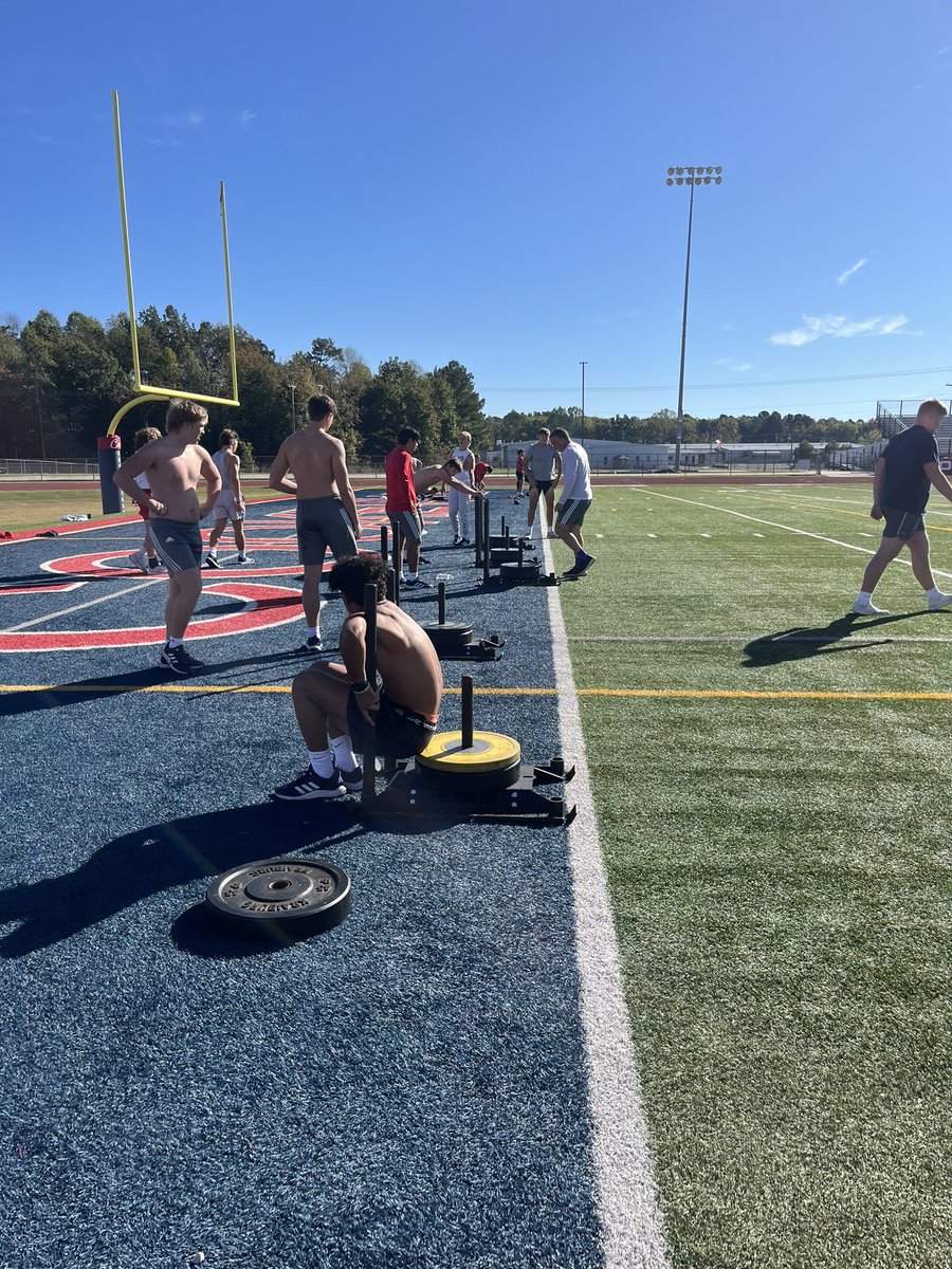 CHSCavsFB's tweet photo. Another great Saturday morning lift after a great win last night! https://t.co/4766mYEvo1