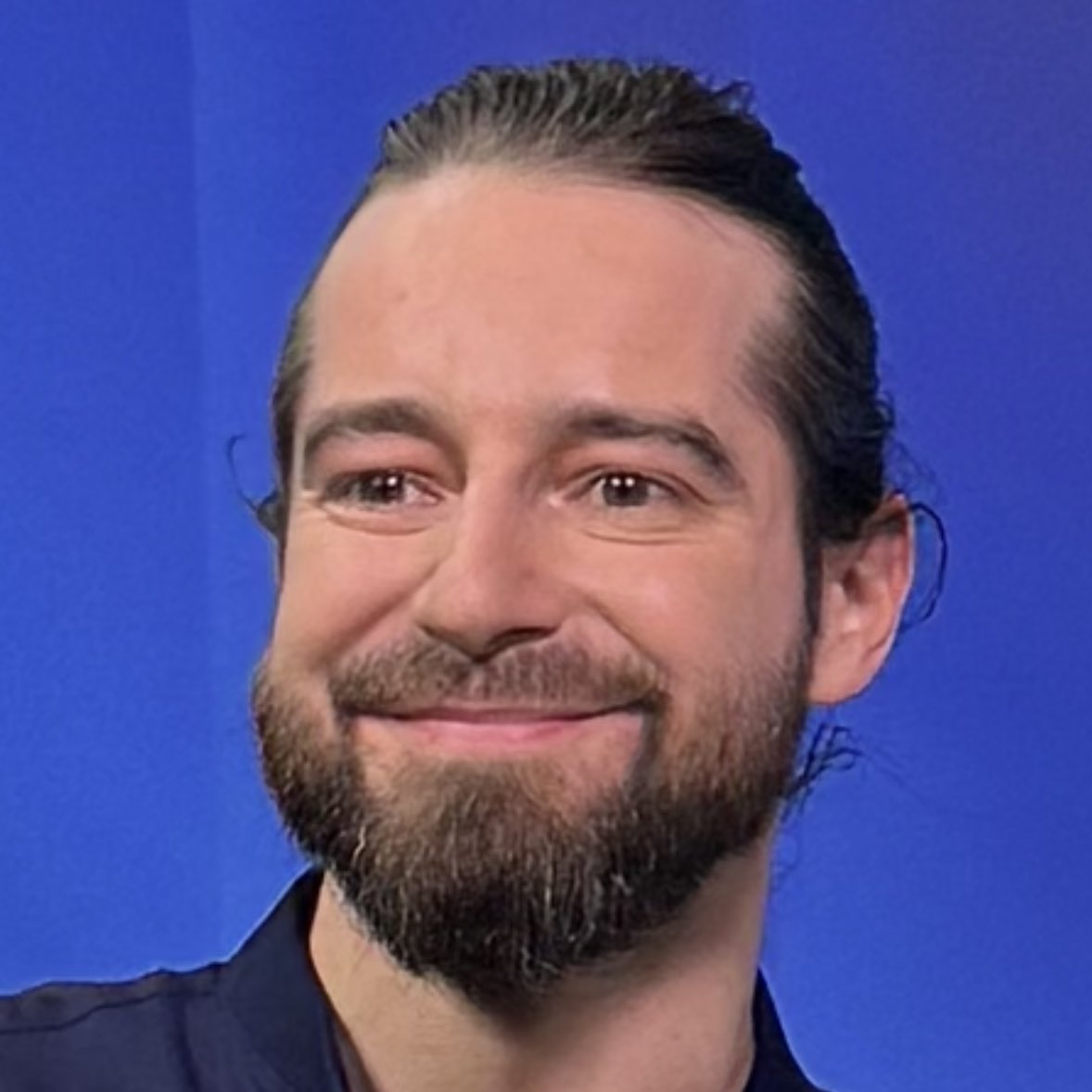 OTP_LoL's tweet photo. Les visages d’hommes comblés https://t.co/cnfemLjczA