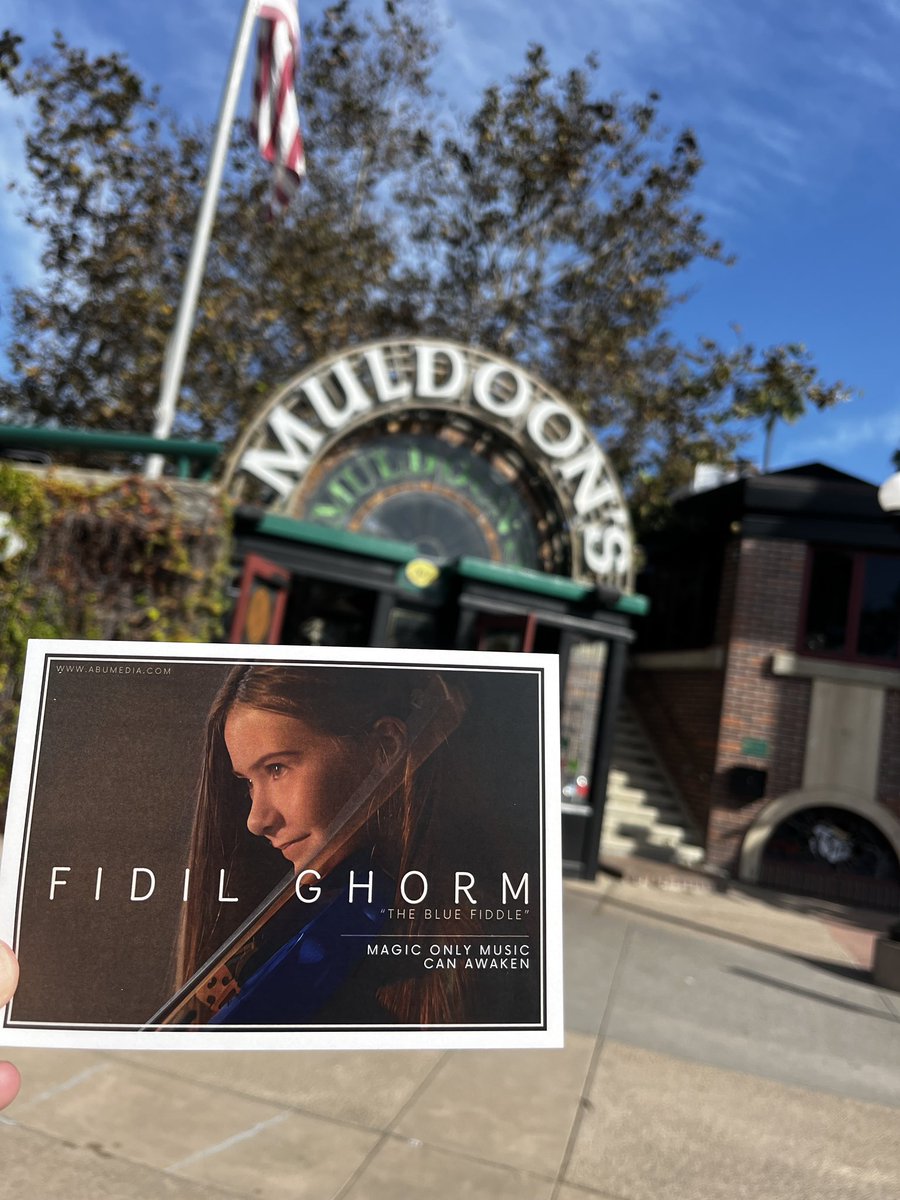 We were told that Muldoon’s Irish pub has the best Guinness in Newport Beach. So we just had to check it out <a href="/nbff/">NewportBeachFilmFest</a> <a href="/NBFFIrish/">NBFF Irish Spotlight</a> <a href="/CruisingCathy/">NonSequiturGirl 🇺🇦 #GoKingsGo</a> <a href="/Leslie64993617/">Leslie SoCal ☮️📸🇵🇸</a> <a href="/SpecNews1SoCal/">Spectrum News 1 SoCal</a>