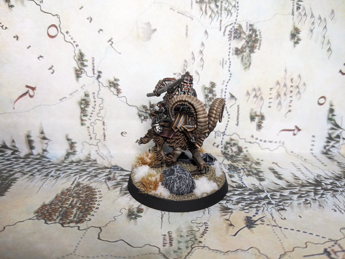 InAHidingPlace's tweet photo. @warhammer A few dwarfs from the Iron Hills I painted last year. https://t.co/EyTn7DuwK4