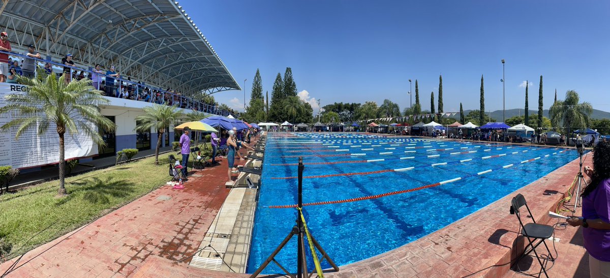 HermosaAgua's tweet photo. 🌊✨ ¡Transforma tu alberca en un oasis! En Agua Hermosa ofrecemos mantenimiento, limpieza, reparación y venta de equipos para albercas profesionales. 🛠️💧 ¡Disfruta de un espacio impecable y seguro! Contáctanos hoy y haz que tu alberca brille. #Albercas #Mantenimiento #Calidad https://t.co/mozmAkeGN8