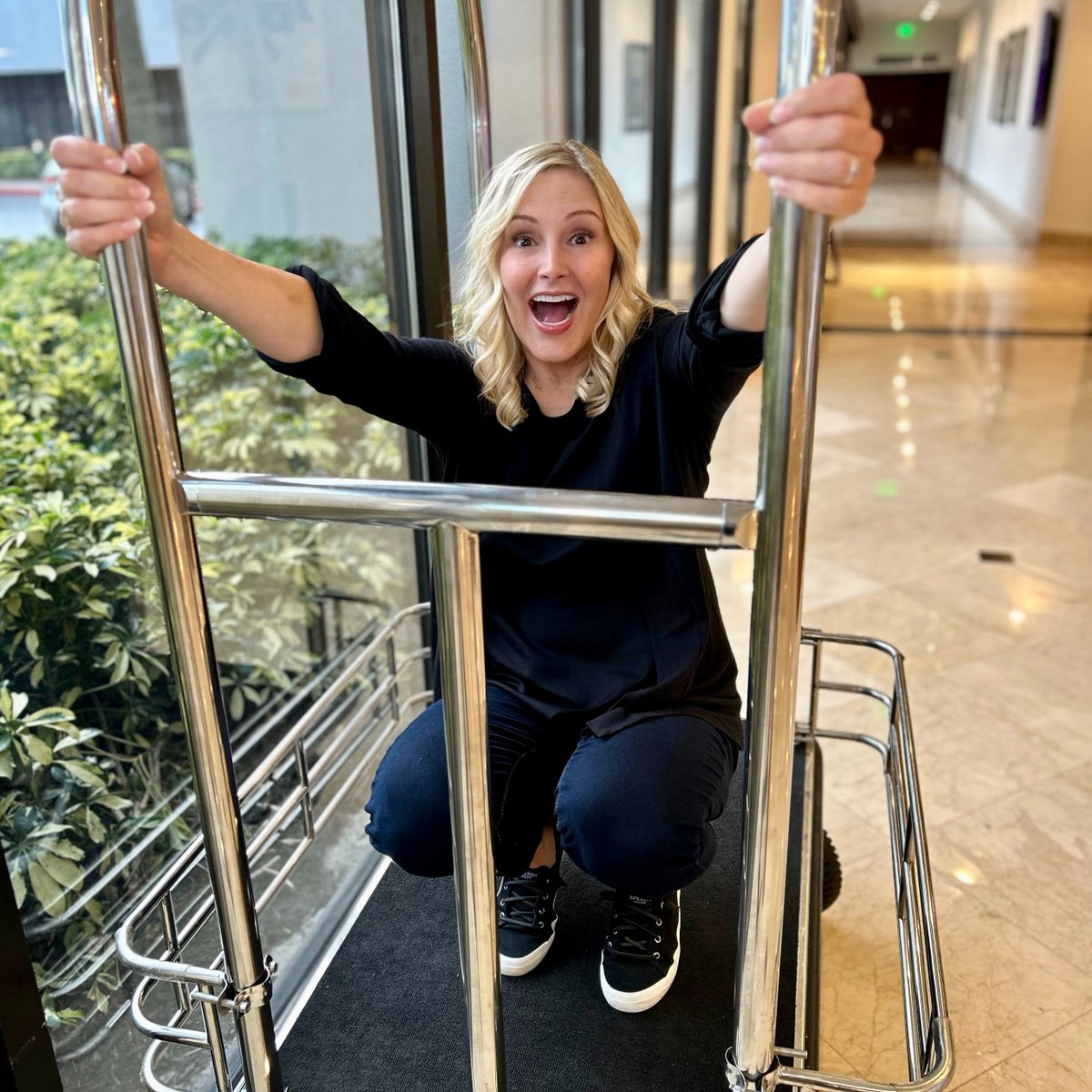 EliseBaughman's tweet image. Happy #AdventureDay! 

Life is a big adventure, and the only way you will find answers to what you are looking for is by going out and go exploring.

So be open, and be daring to whatever might come your way.

Have a great weekend! ❤️

#voiceactors
elisecoaches.com/groupclass