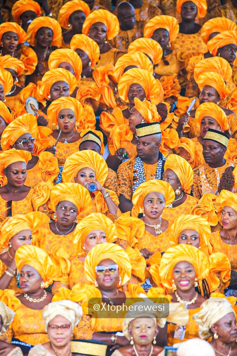 Xtopherewesi's tweet image. The Ofala festival entered its 2nd day on Saturday, and although I initially did not want to stay back to cover it, I really have no regrets spending a few hours in Onitsha for it. I've got to say, today's outfits were on another level, quite resplendent. Let's start with Yellow