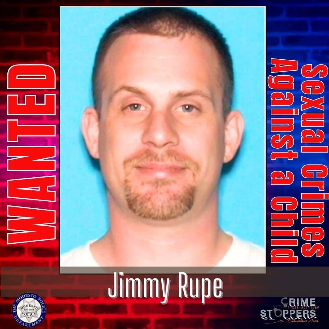 DavidRoseFOX13's tweet photo. Jimmy Rupe is believed to be in Everett. He is wanted in Modesto, CA for Sexual Crimes Against a Child.  He was last seen in a black Mercedes SUV 8YLF784/CA.
Crime Stoppers of Puget Sound is offering a cash reward of up to $1,000. Text tips thru the P3 Tips App. @EverettPolice https://t.co/ODKipnZG6A