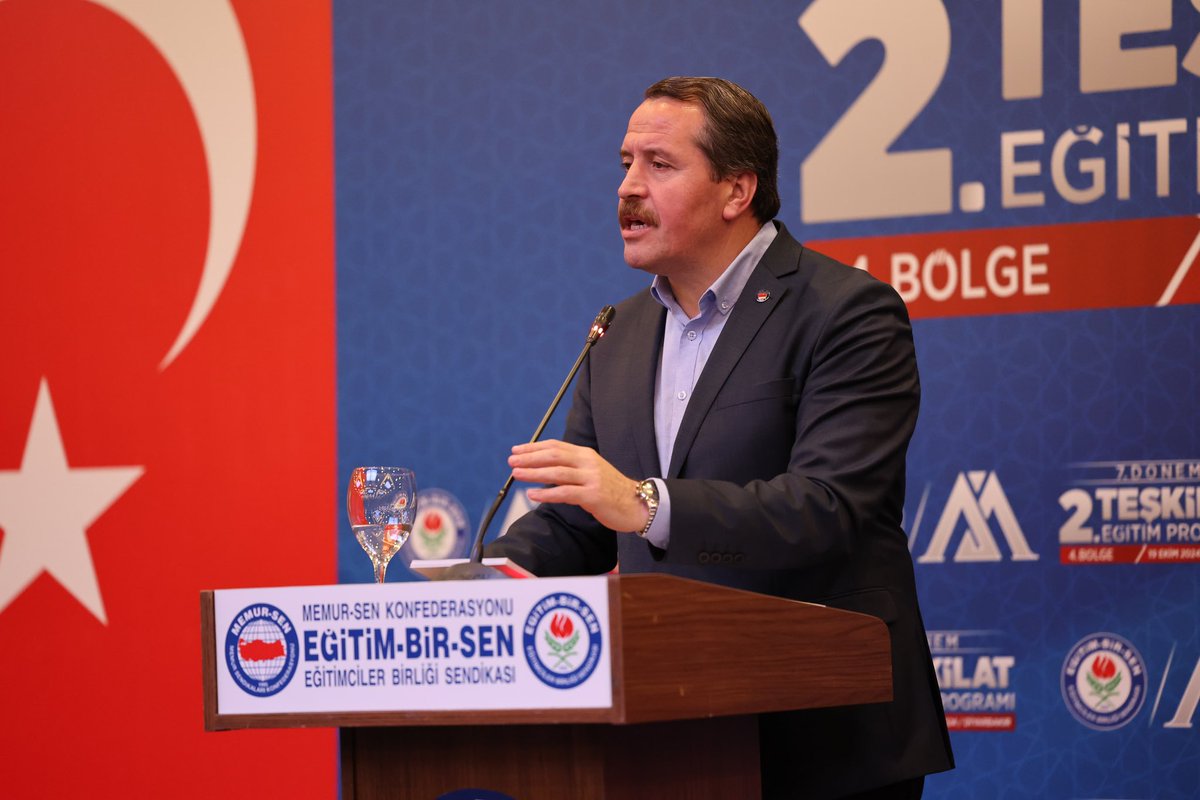 _aliyalcin_'s tweet photo. Eğitim-Bir-Sen olarak, 7. Dönem 2. Teşkilat Eğitimi 4. Grup Toplantımızı kadim şehir Diyarbakır'da gerçekleştirdik

Diyarbakır 1, Mardin 1-2, Tunceli, Şırnak, Bingöl 1-2, Batman şubelerimizin Şube Yönetim Kurulu Üyeleri, İlçe Temsilcilik Yönetimleri, Üniversite Temsilcilik Yönetimleri, Kadın Komisyonu Yönetimleri, Disiplin ve Denetleme Kurulu Üyeleri ile Diyarbakır’da bir araya geldik. Teşkilat mensuplarımıza yönelik düzenlediğimiz teşkilat eğitimleriyle, sendikal bilinci güçlendirmenin yanı sıra sahada karşılaştığımız sorunları çözme becerilerini artırmayı hedefliyoruz. Ayrıca bu eğitimler teşkilatımızın eğitim çalışanlarının haklarını savunmada daha etkin bir rol üstlenmelerine zemin hazırlıyor.