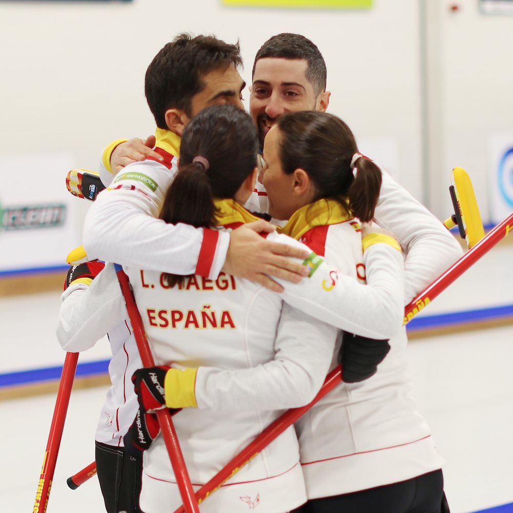 🥌 España acaricia la medalla en el Mundial Mixto y finaliza 4️⃣ en Aberdeen

✅ Gran imagen del equipo nacional que se consolida en la élite del curling mixto

👏🏻 SOIS GRANDES!

📸 <a href="/worldcurling/">World Curling</a> 

#curling #wmcc