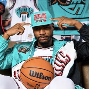 JustKallMeLo's tweet photo. Thats My Dawg…Kinfolk.✊🏽🏀
#MarcuSmart https://t.co/NUWDqBH3VB