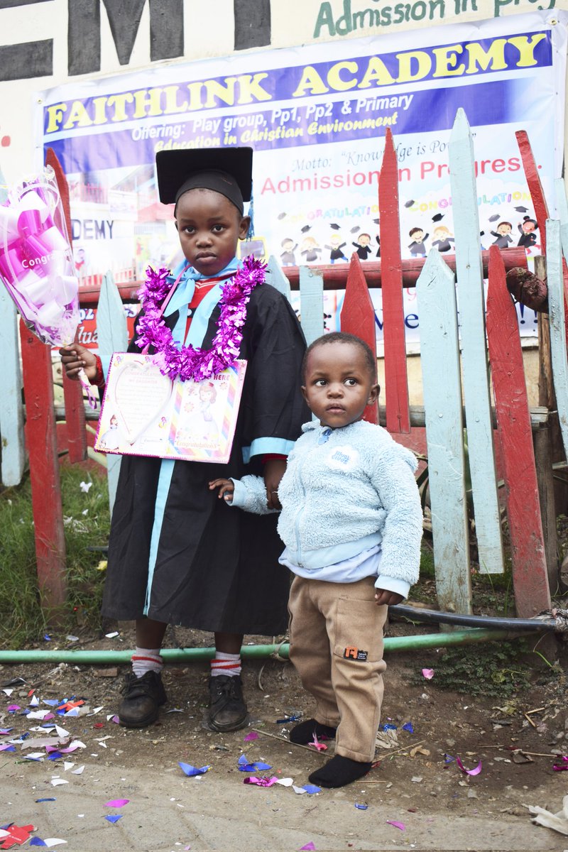 JuniorPegutu's tweet photo. Congratulations my daughter https://t.co/MkCa6v4sud