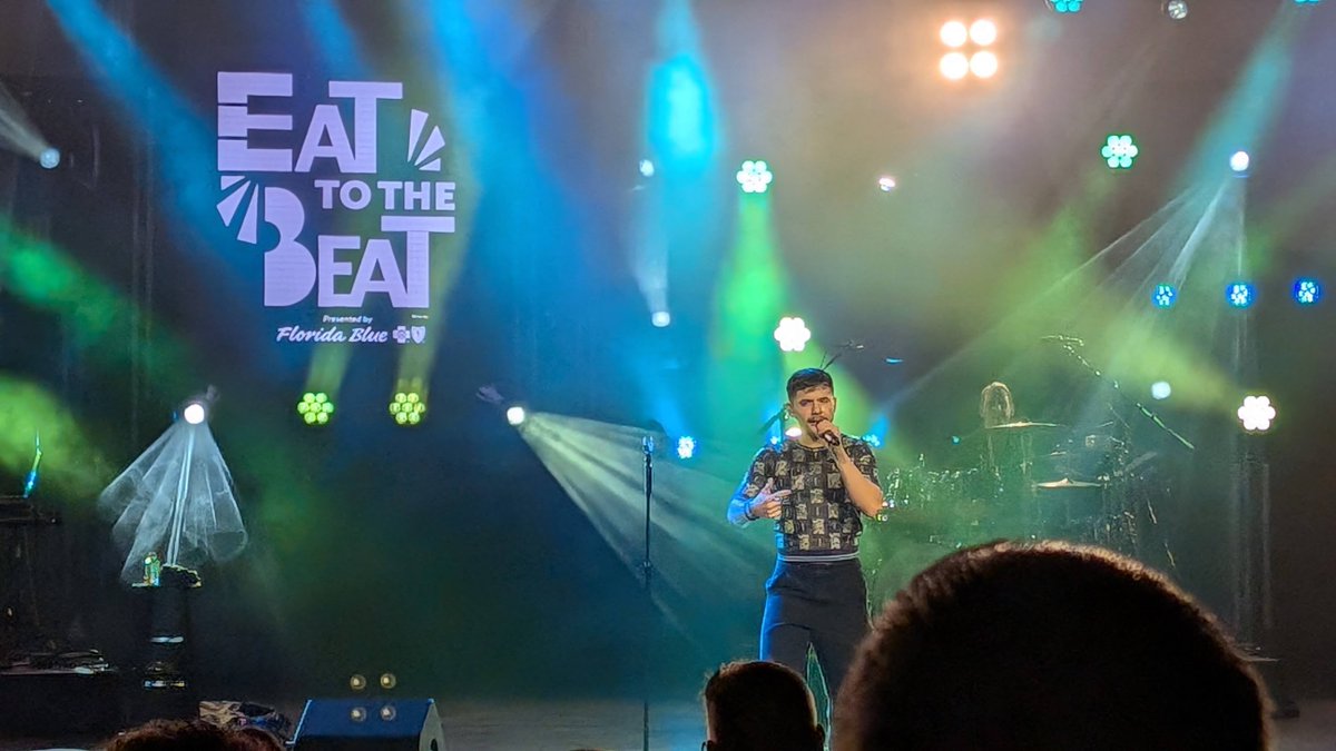 Went to #EPCOT yesterday with my wife (she's a long time fan) and kids and we saw <a href="/DavidArchie/">David Archuleta</a> in concert. He's still so good.
He has more shows today as part of the "Eat to the beat" series.