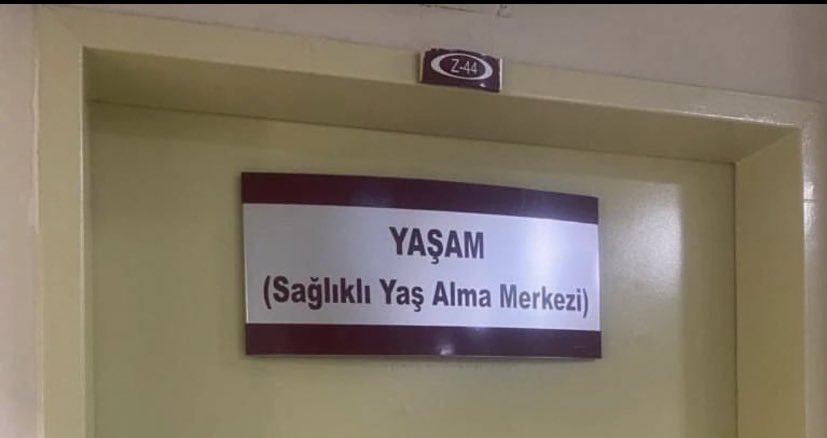 altunbas_meral's tweet photo. @cnnturk Yaşlı bakım  teknikerleri için adil atama sayın bakan ☺️ https://t.co/thB573SswX