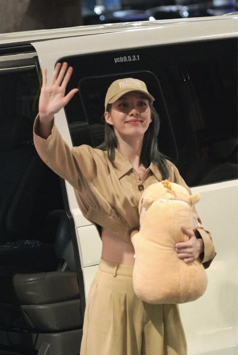 ych9531's tweet photo. capybara~ capybara~~🤏🏻🤏🏻

LINGORM PANTENE TRIP
#PANTENExLingOrm
#ออมกรณ์นภัส #ormkornnaphat https://t.co/IWx4fhDkIh