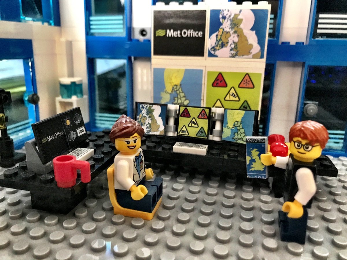 With #StormAshley set to arrive tomorrow please listen to the 'wee guys' and stay #WeatherAware with the <a href="/metoffice/">Met Office</a> by visiting metoffice.gov.uk or downloading their app onto our smart phone or tablet #999Coastguard #StaySafe
