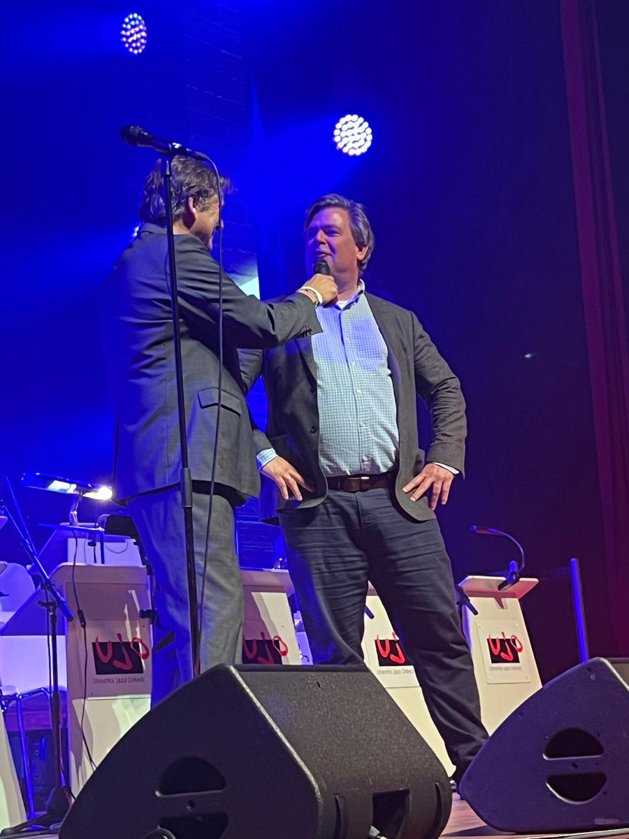 Opening tweede editie Pop &amp; Jazz Hilversum in Gooiland. Volle bak, genieten van heerlijke muziek!