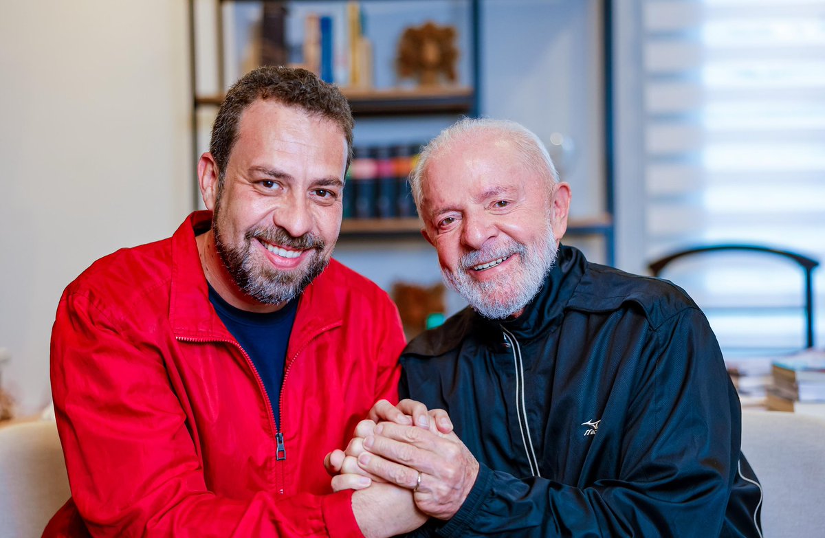 O <a href="/GuilhermeBoulos/">Guilherme Boulos</a> representa a grande novidade política dessa eleição em São Paulo. Se você votou em outro candidato ou anulou seu voto no 1° turno, nós respeitamos. Mas agora é a hora de escolher quem vai cuidar da sua cidade, da sua família. E essa pessoa é o Boulos. Por isso,