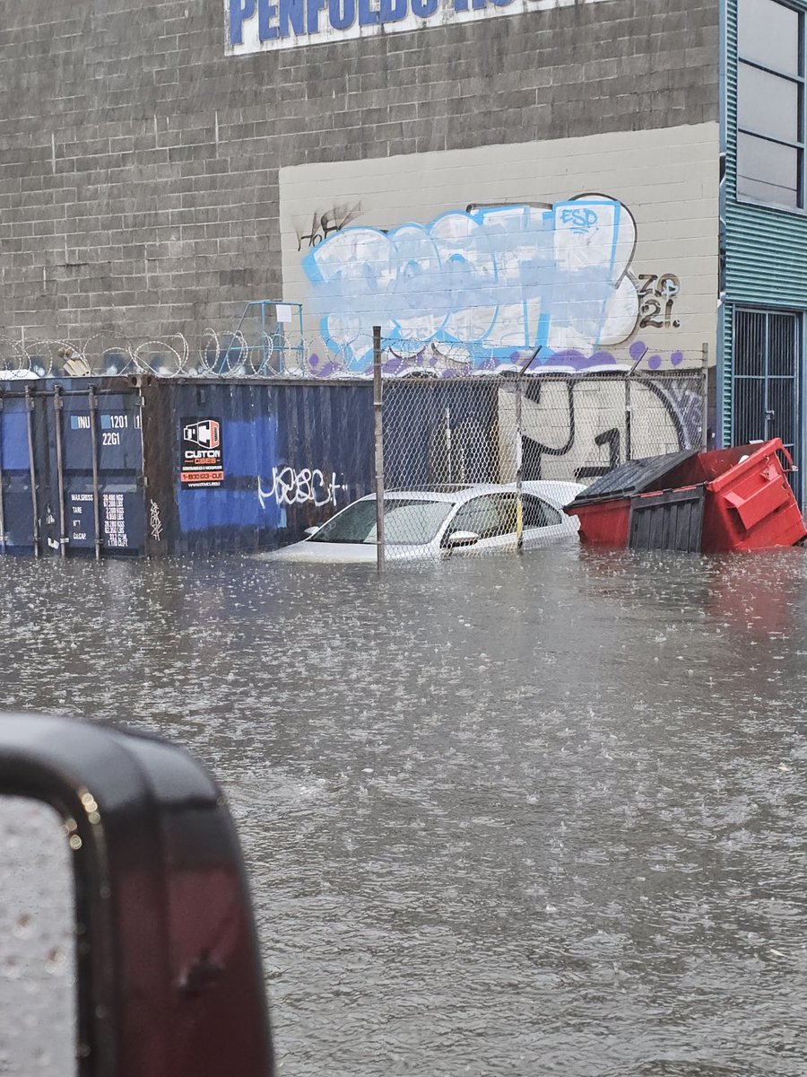 Vancouver now…<a href="/IAFF18/">Van Fire Fighters</a> <a href="/VanFireRescue/">Vancouver Fire Rescue Services</a> Clarke/Venables #eastvan